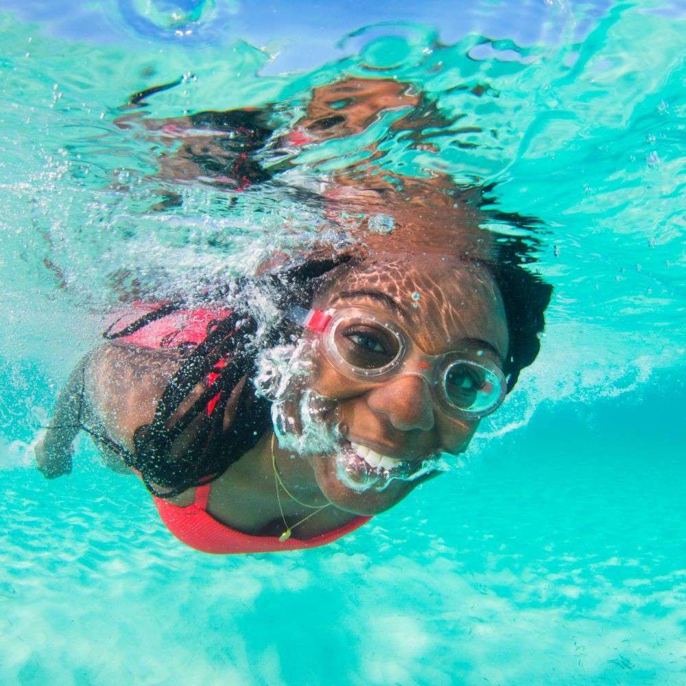 Hati-hati Berenang Bisa Tingkatkan Risiko COVID-19, Ini Penjelasannya!