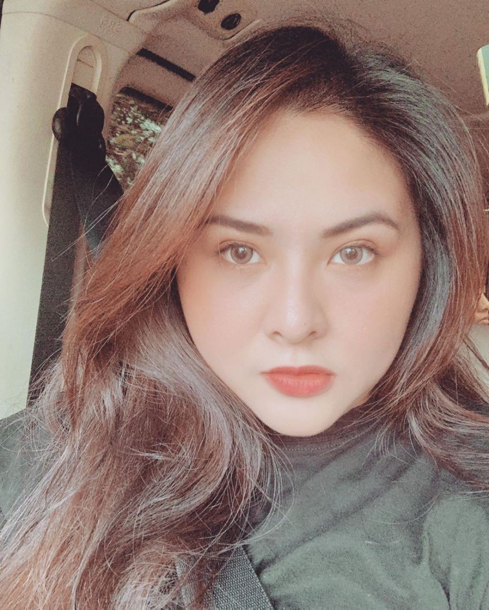 Jarang yang Tahu, 10 Artis Pamor Indonesia Ini Pernah Dibully!