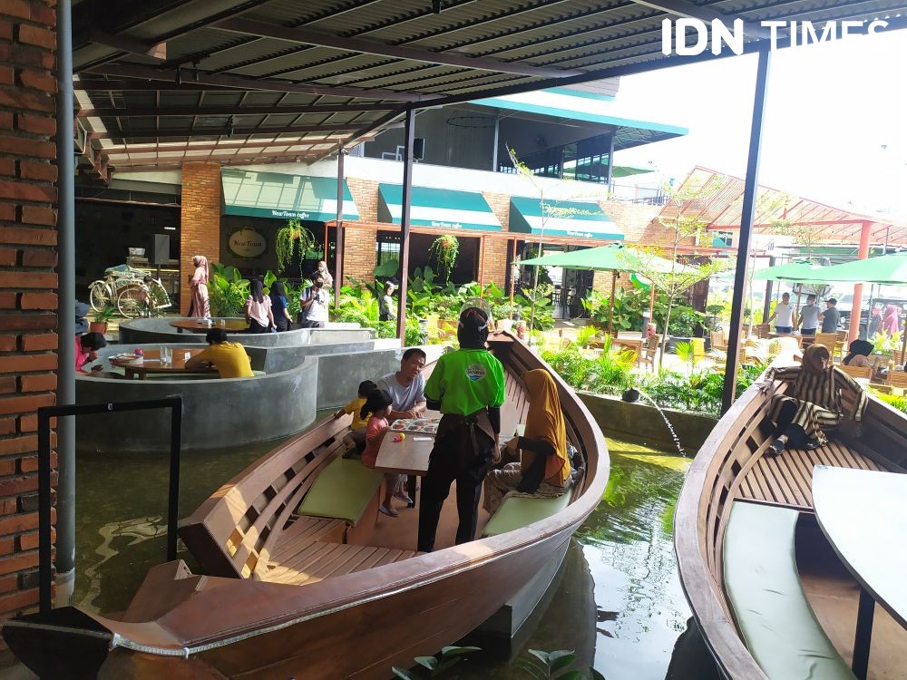 Restoran Baru Palimo Junction Palembang, Berasa Makan di Atas Kapal