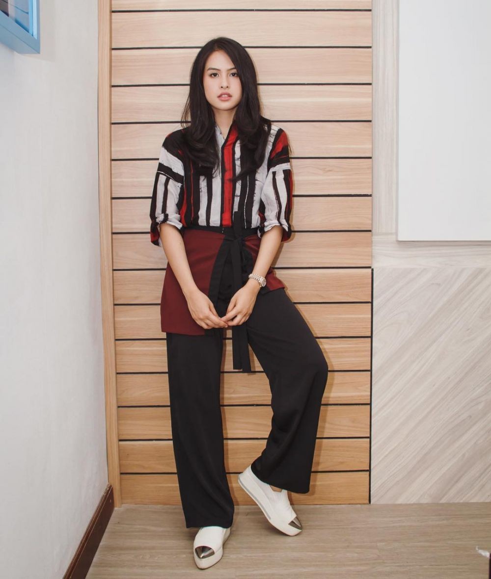 OOTD Paling Modis dari Maudy Ayunda dari Kasual hingga Kebaya