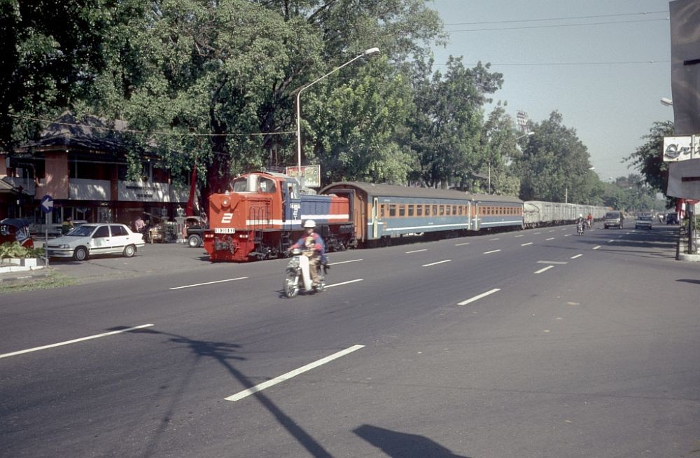 Sejarah KA Solo-Wonogiri Kereta Feeder yang Melintas di Tengah Kota