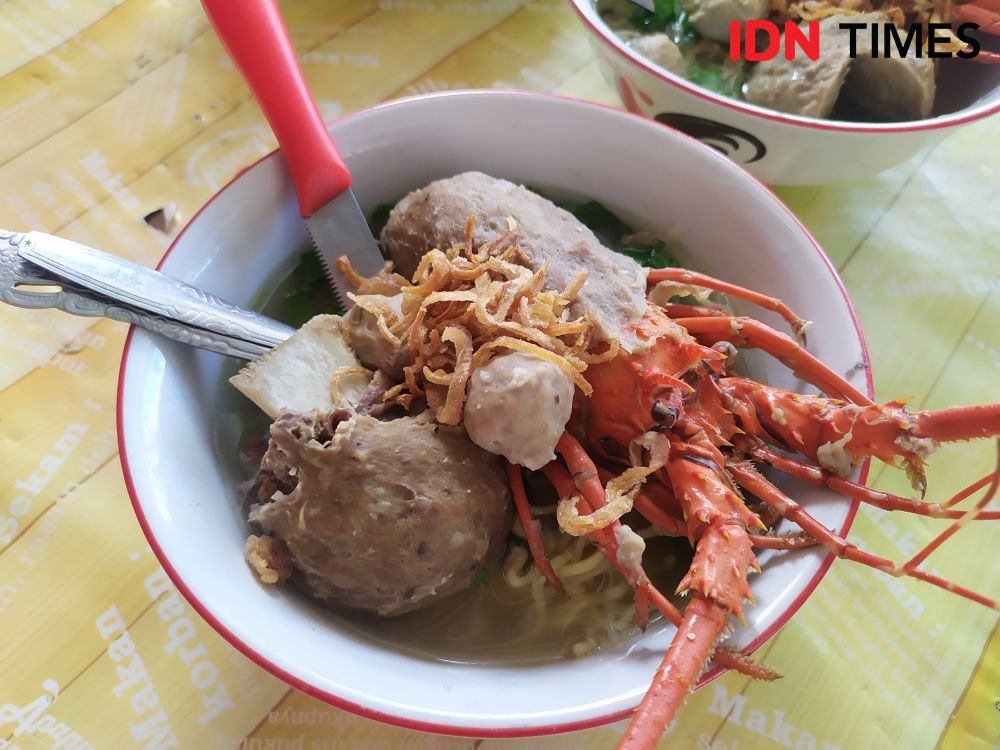 Pertama di Palembang, Bakso Lobster yang Bikin Ketagihan!