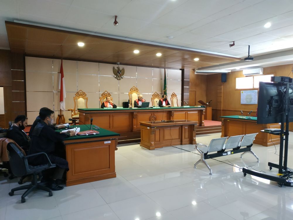 Hakim Tak Hadir, Putusan Kasus Sunda Empire Ditunda 