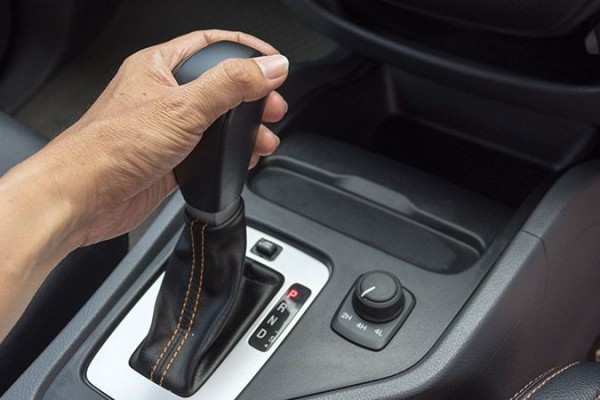 Biar Mobil Matik Tetap Awet, Hindari 4 Kebiasaan Ini