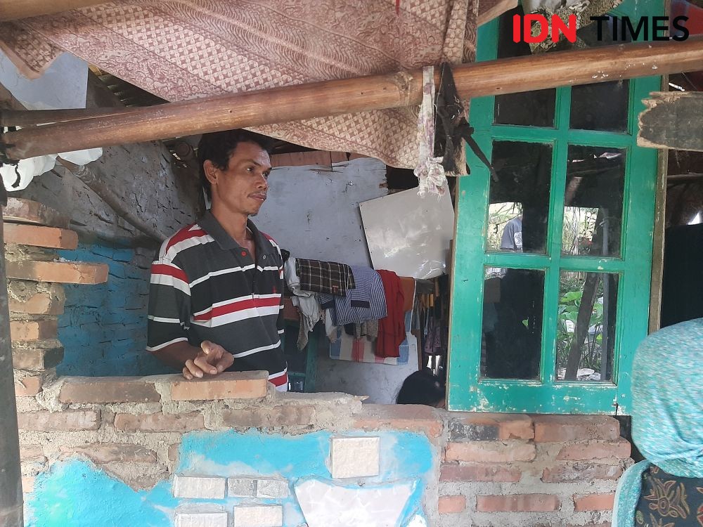 Tak Dapat Bansos, Warga Miskin: Petugas Desa Hanya Foto-foto Doang