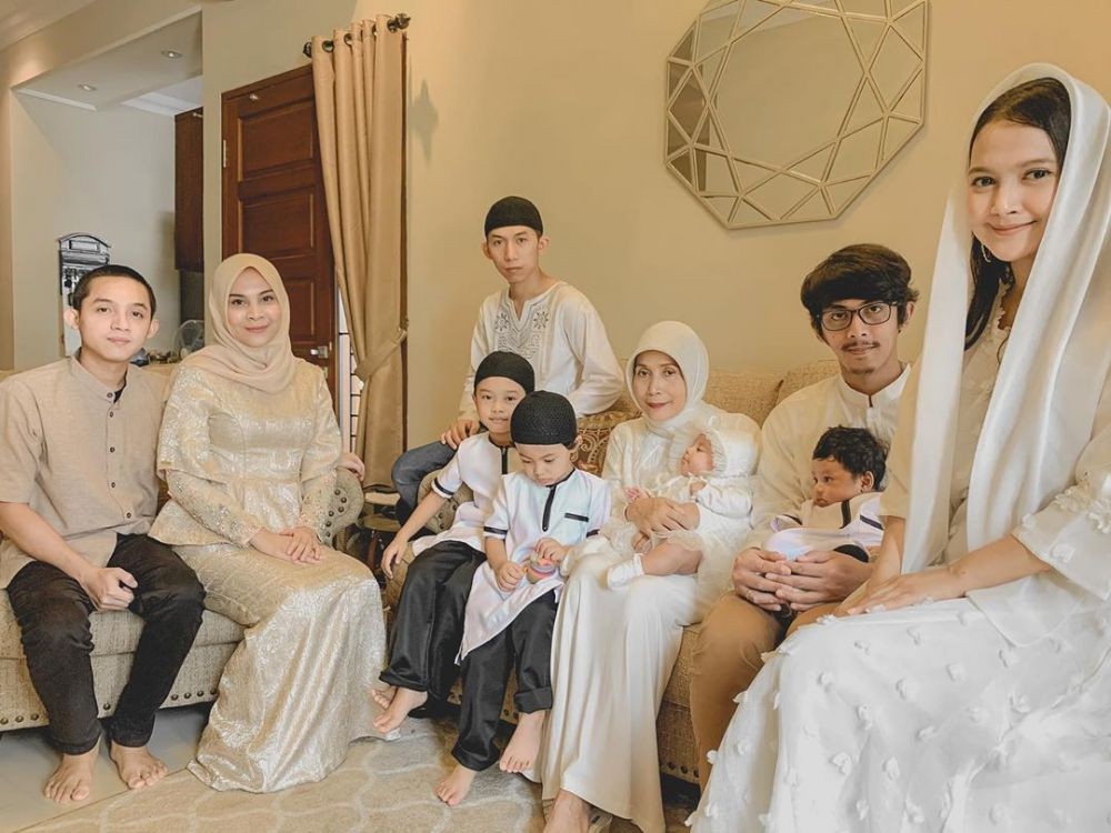10 Potret Rumah Bintang Sinetron Dunia Terbalik, Serba Kece!