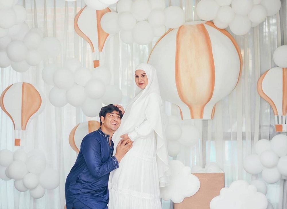 Syahdu, 10 Momen Irish Bella dan Ammar Zoni Tasyakuran 7 Bulanan