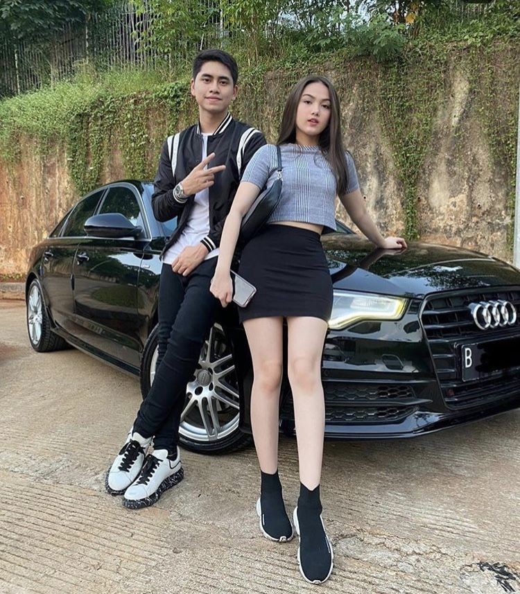 Beri Kado Mobil Mewah, 10 Kemesraan Athalla Naufal dan Aisyah Aqilah