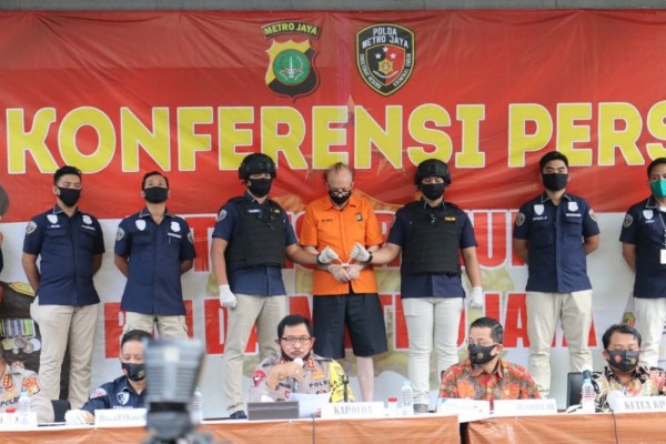 Polisi Tangkap WNA Prancis Pelaku Kekerasan Seksual pada 305 Anak
