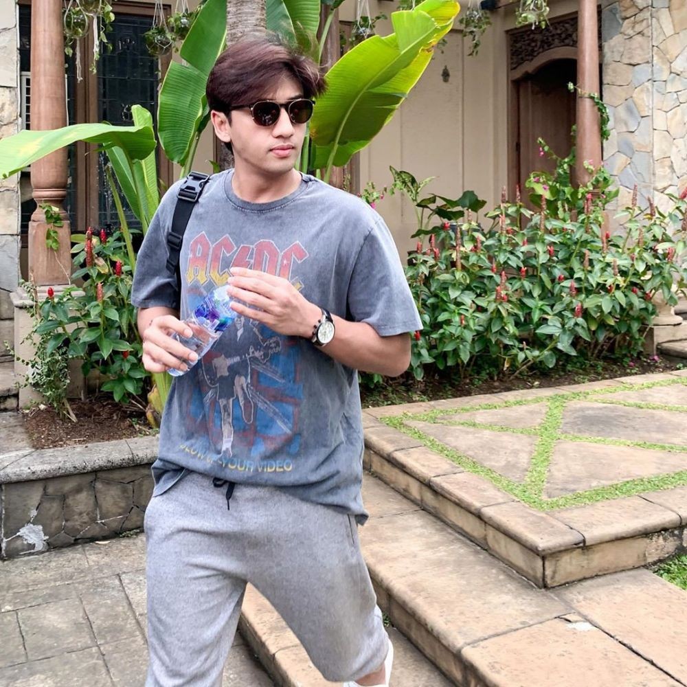 10 Potret Harris Vriza, Cowok yang Bikin Baper Lyodra, Tiara, dan Ziva