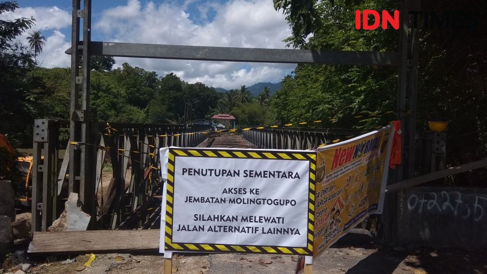 Tak Kunjung Diperbaiki, Jembatan Gantung Bone Bolango Gorontalo Ambruk