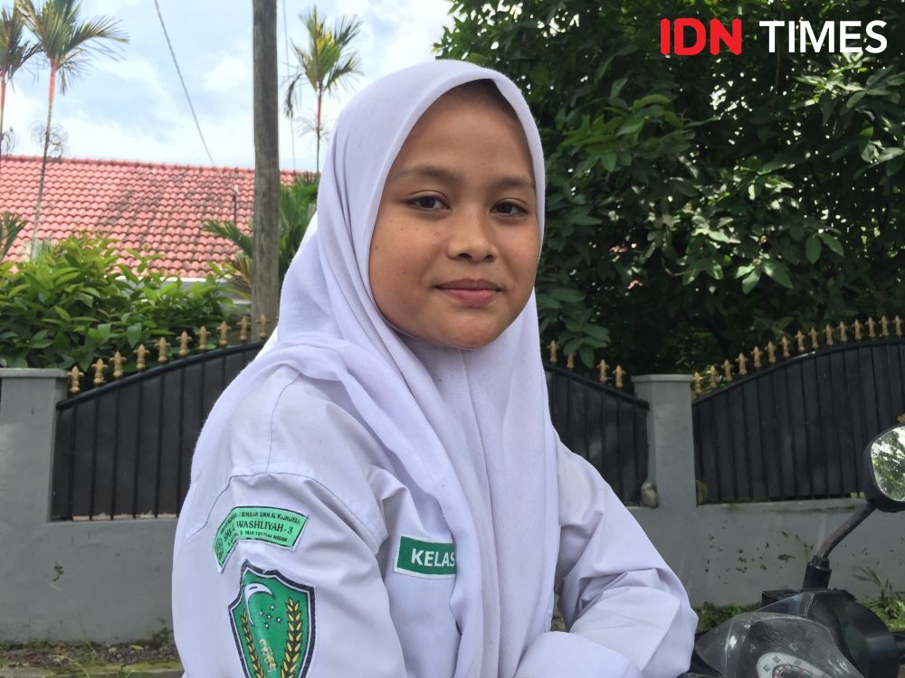 Hari Pertama Sekolah di Medan, Siswa Datang untuk Bagi Jadwal Masuk