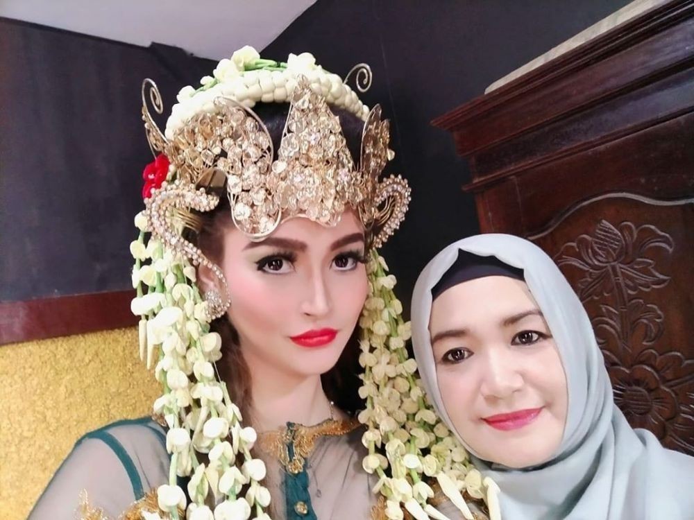 10 Artis Indonesia yang Paling Sering Muncul di Sinetron Kolosal