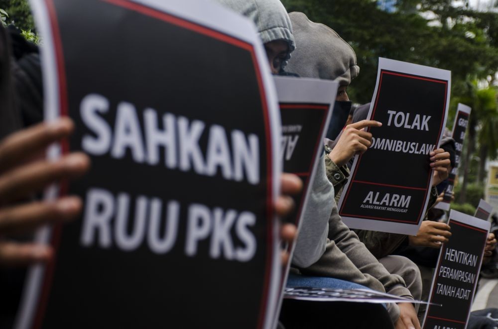 Sulitnya DPR Membahas Penghapusan Kekerasan Seksual secara Serius