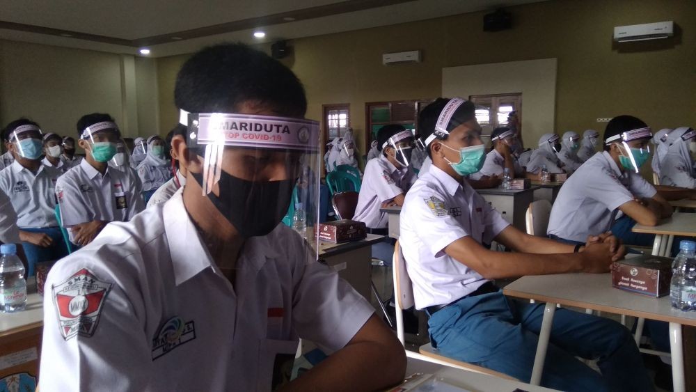 Siswa SMA Tulungagung Ikuti Pembukaan MPLS Daring, Wajib Pakai Masker