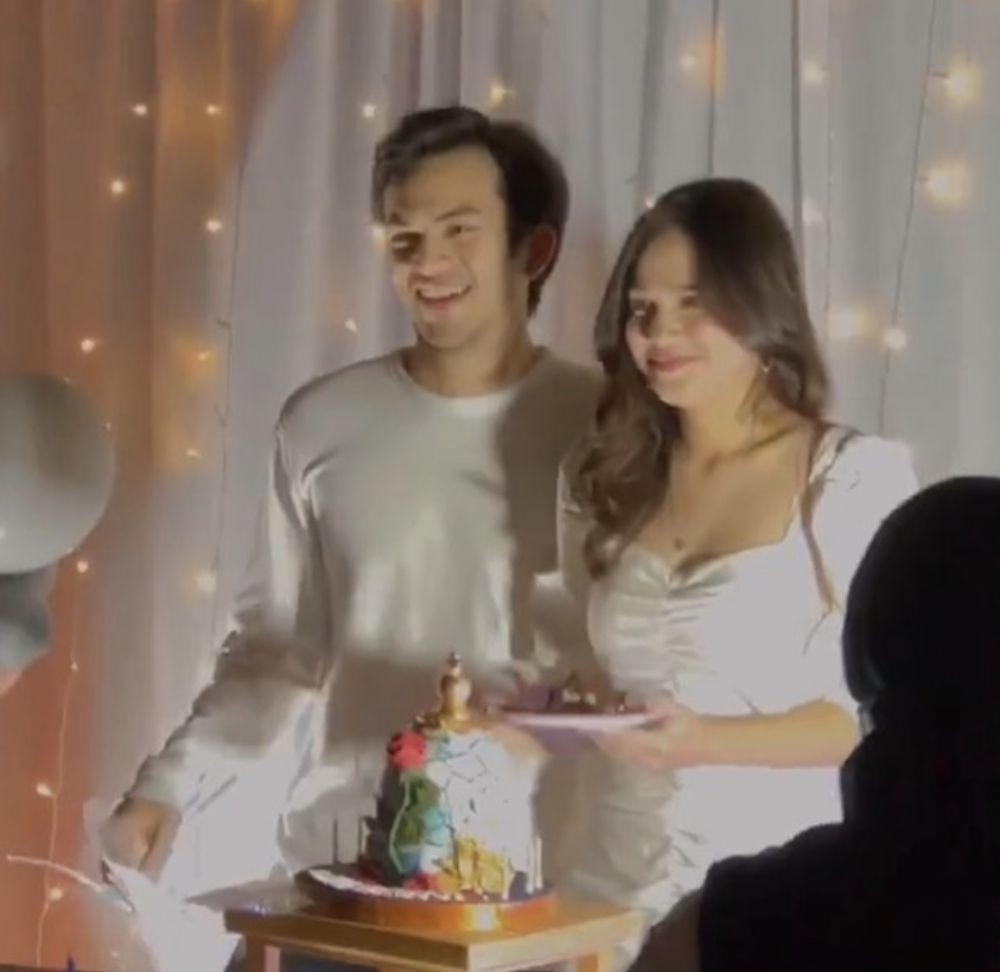 10 Potret Romantis Rizky Nazar dan Syifa Hadju di Hari Ulang Tahun