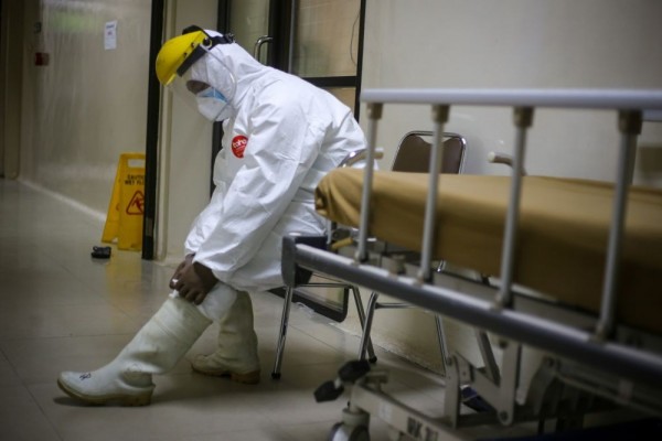 95 Persen Tenaga Kesehatan Alami Kecemasan di Tengah Pandemik