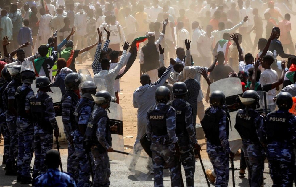 Puluhan Mahasiswa NTB yang Dipulangkan Ingin Kembali Kuliah ke Sudan
