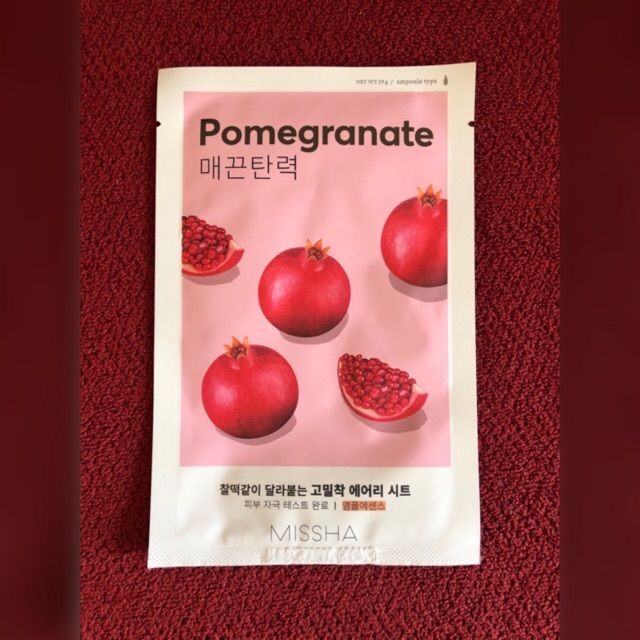 10 Sheet Mask Berbahan Dasar Buah Delima, Antioksidan Melimpah!