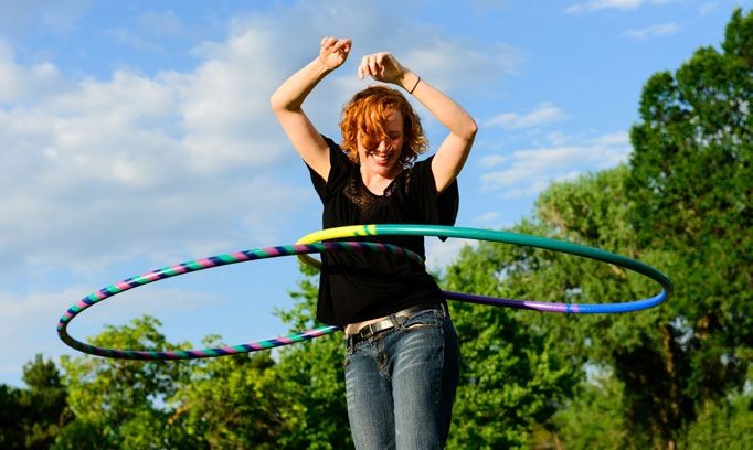 7 Manfaat Bermain Hula  Hoop  untuk Kesehatan Olahraga 