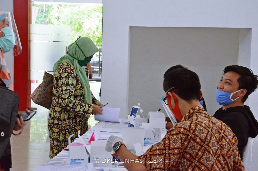 8 Dosen Unhas Positif COVID-19 Tanpa Gejala