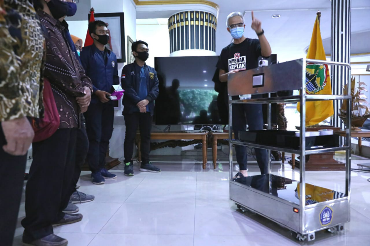 COVID-19 di Semarang Meroket, Ganjar Sarankan Aktivitas Warga Dibatasi Lagi