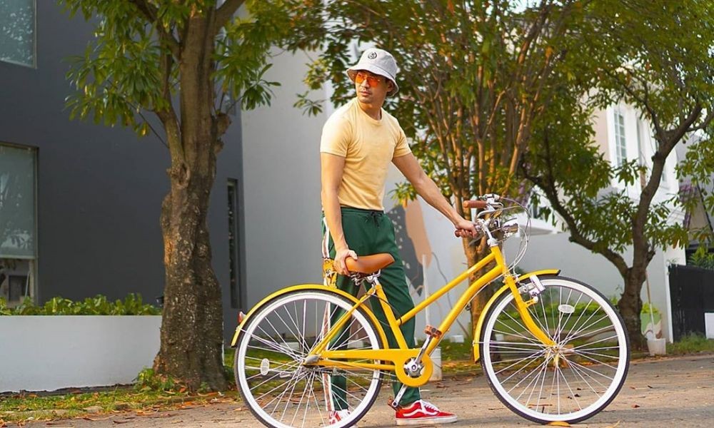 10 Fakta Aktor Hessel Steven, Laris Jadi Model Iklan di Thailand