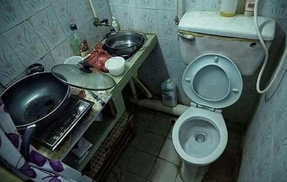 Potret Tempat Kos Kamar Mandi Dalam Tarif Murah, Malah Bikin Ngakak