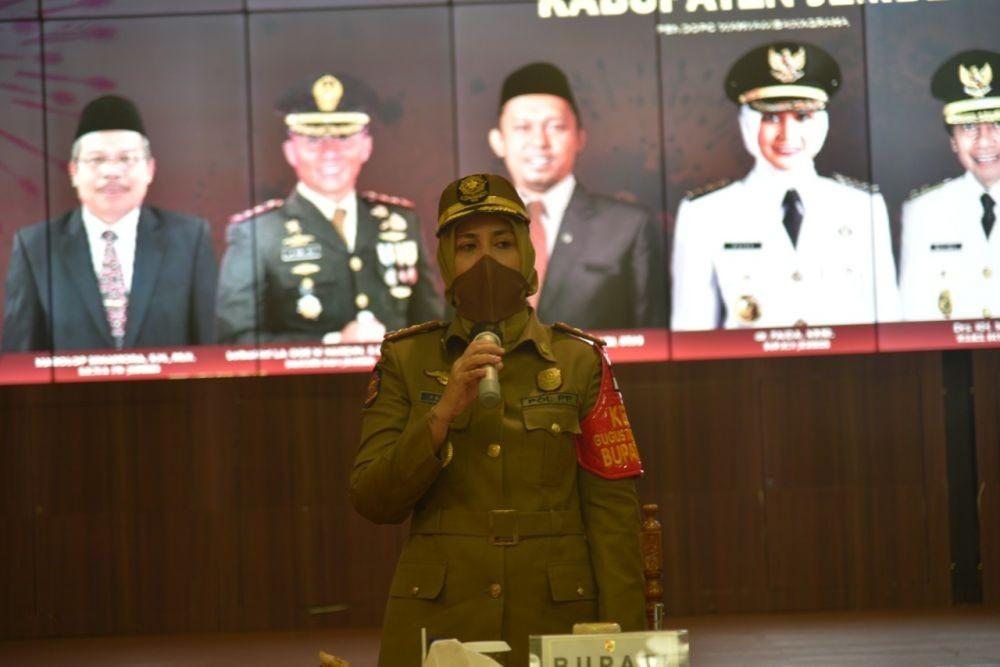 Dinilai Langgar Sumpah Jabatan, DPRD Jember 'Pecat' Bupati Faida