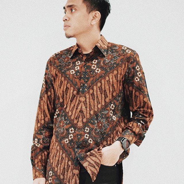 10 Ide Mix and Match Batik ala Artis Indonesia