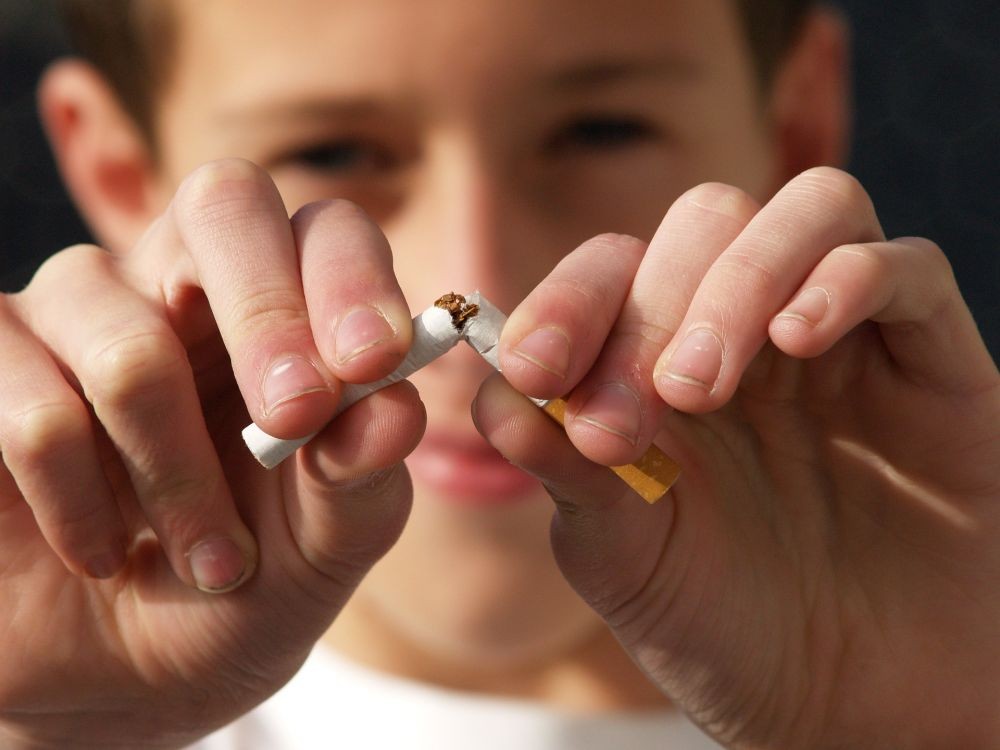 10 Cara Berhenti Merokok yang Terbukti Ampuh dan Efeknya Permanen