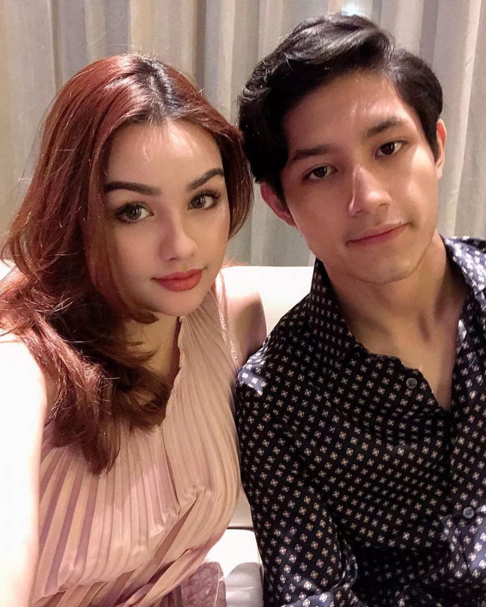 Seperti Kakak-Adik, 10 Foto Kedekatan Teuku Rassya dan Ibu Sambungnya
