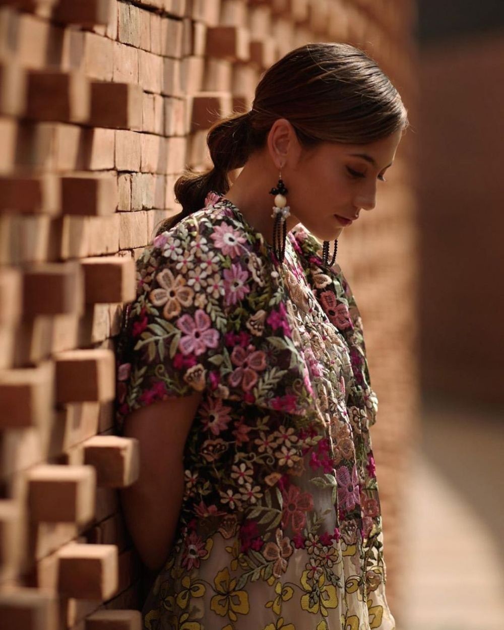 Modis Setiap Saat, 10 Cara Berpakaian Pevita Pearce yang Stylish