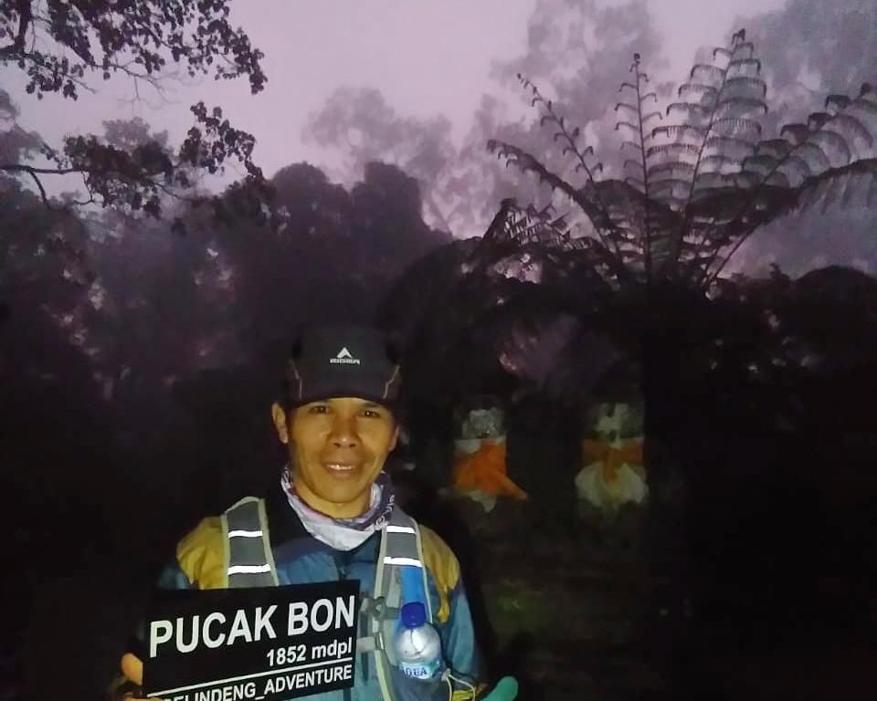 Kaul Terbayarkan! Dalam Sehari Made Raka Mampu Daki 6 Gunung di Bali 