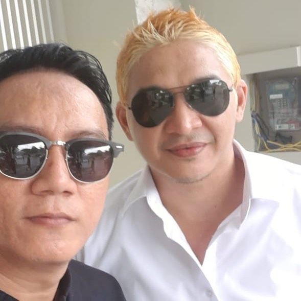 Pirang, Begini 10 Potret Pasha dengan Rambut Barunya