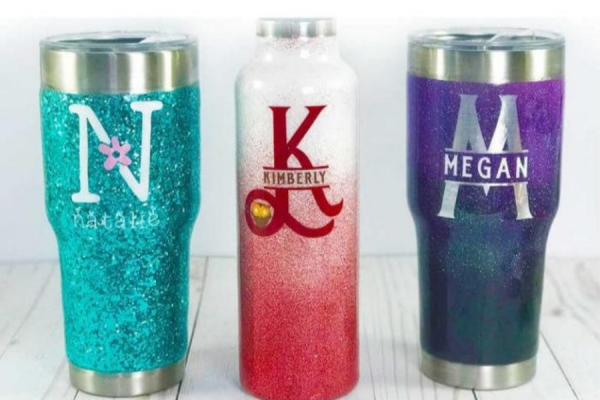 6 Langkah DIY Tumbler Glitter Kekinian, Estetik Banget!