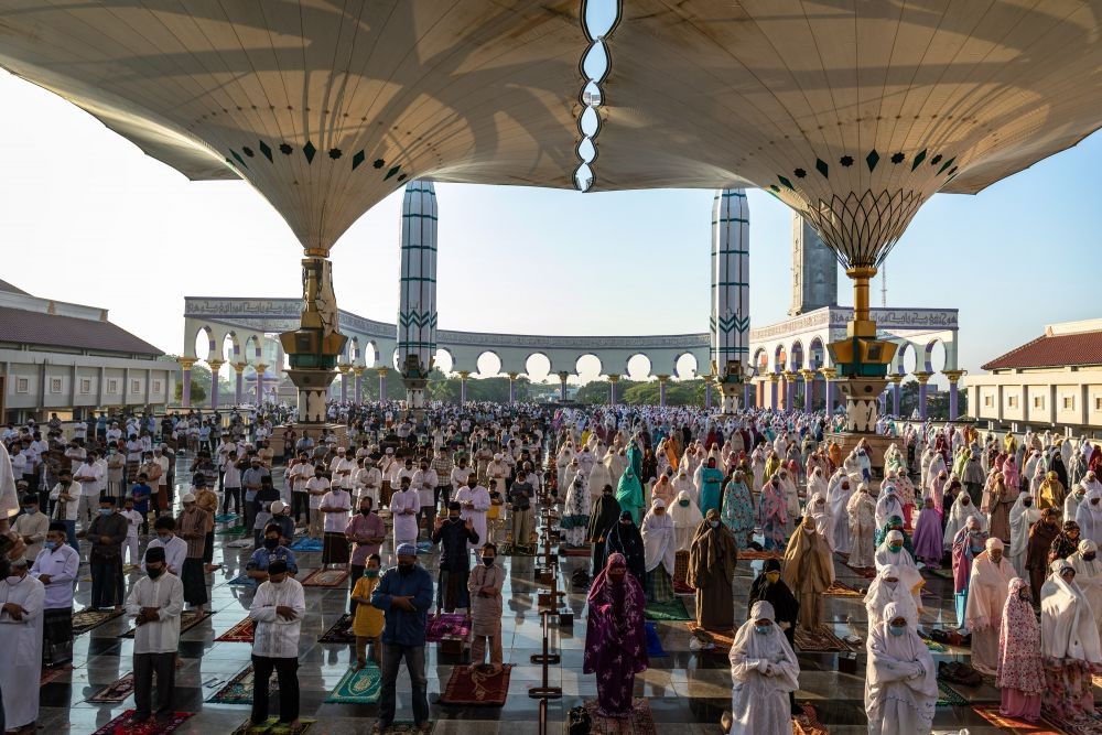 Situasi Sudah Normal, Para Takmir Masjid Semarang Diminta Gelar Karpet Lagi