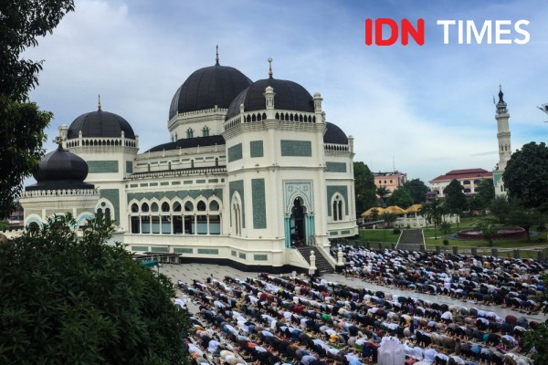 Niat, Bacaan dan Tata Cara Salat Idul Fitri