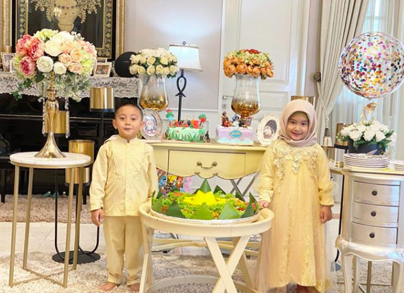 10 Keseruan Idul Adha Syahrini Plus Rayakan Ultah Keponakan Kembar