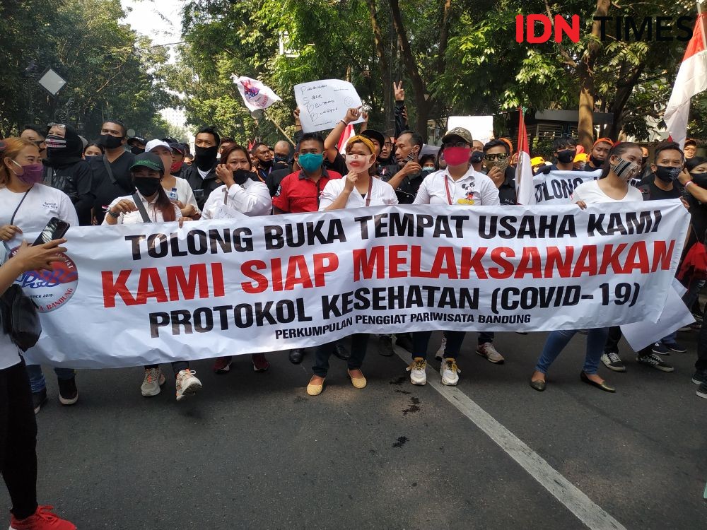 Demo di Bandung, Tiga Pekerja Dunia Malam Dinyatakan Reaktif COVID-19