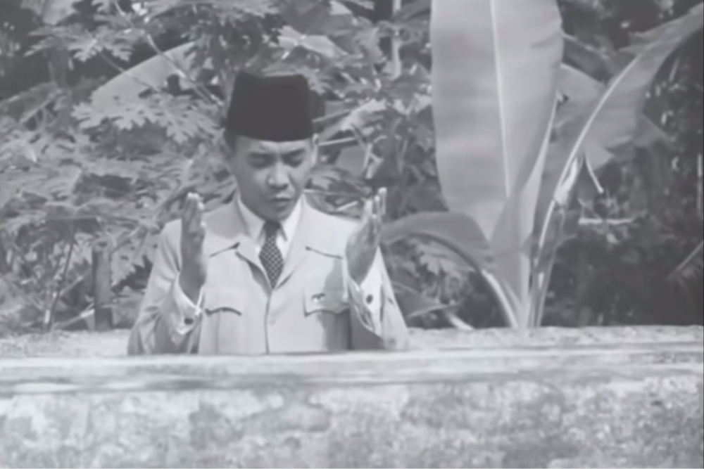Saat  Sukarno Melawat ke Makassar dan Menolak Jadi Raja Indonesia