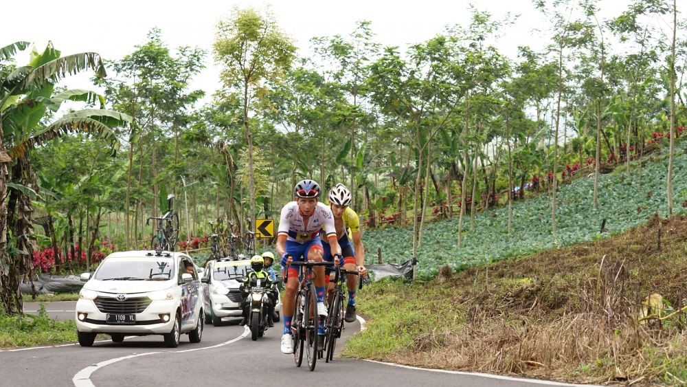 Luhut Janjikan Rp30 M untuk Tuntaskan Jalur Lintas Selatan Banyuwangi