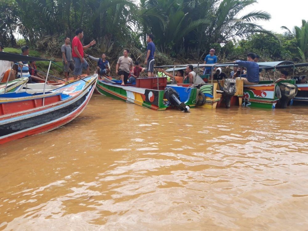 Evakuasi Korban Kecelakaan Speedboat Terhalang Arus dan Buaya