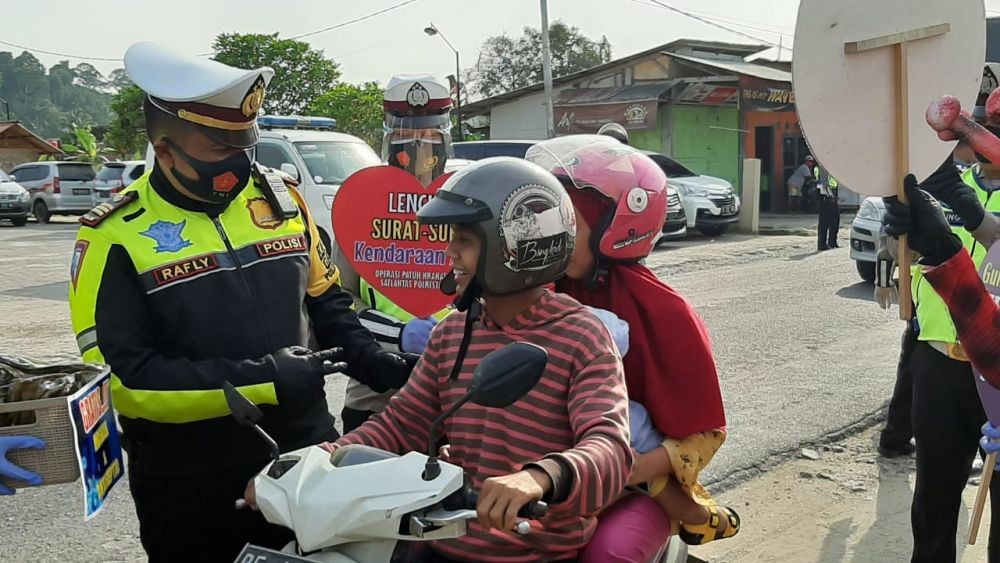 Pertama di Lampung, Polresta Gelar Rapid Test Drive Thru Gratis