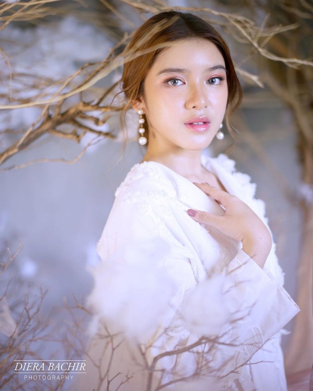 Bikin Fans Meleleh, 10 Photoshoot Tiara Andini dalam Berbagai Tema