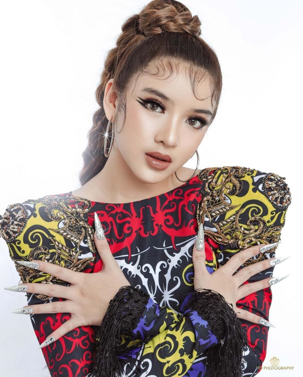 Bikin Fans Meleleh, 10 Photoshoot Tiara Andini dalam Berbagai Tema