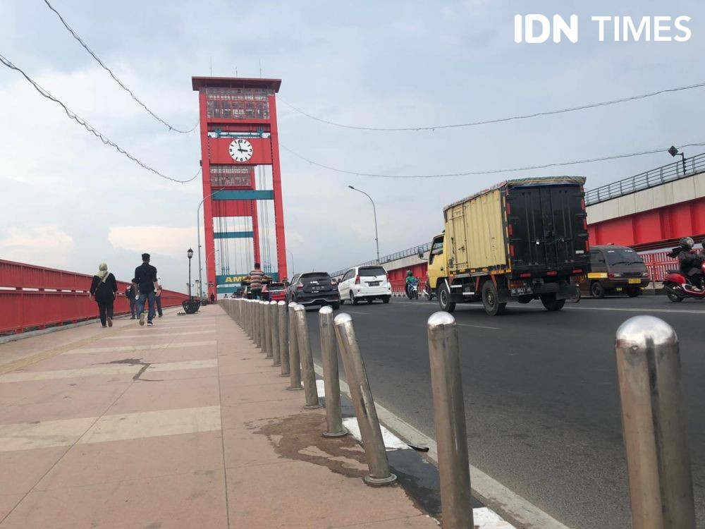 Kapolrestabes Palembang Sebut Besi Pembatas di Jembatan Ampera Dicuri 