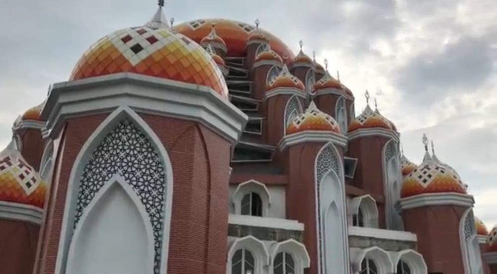 Pembangunan Masjid 99 Kubah Makassar Capai Sudah 69 Persen