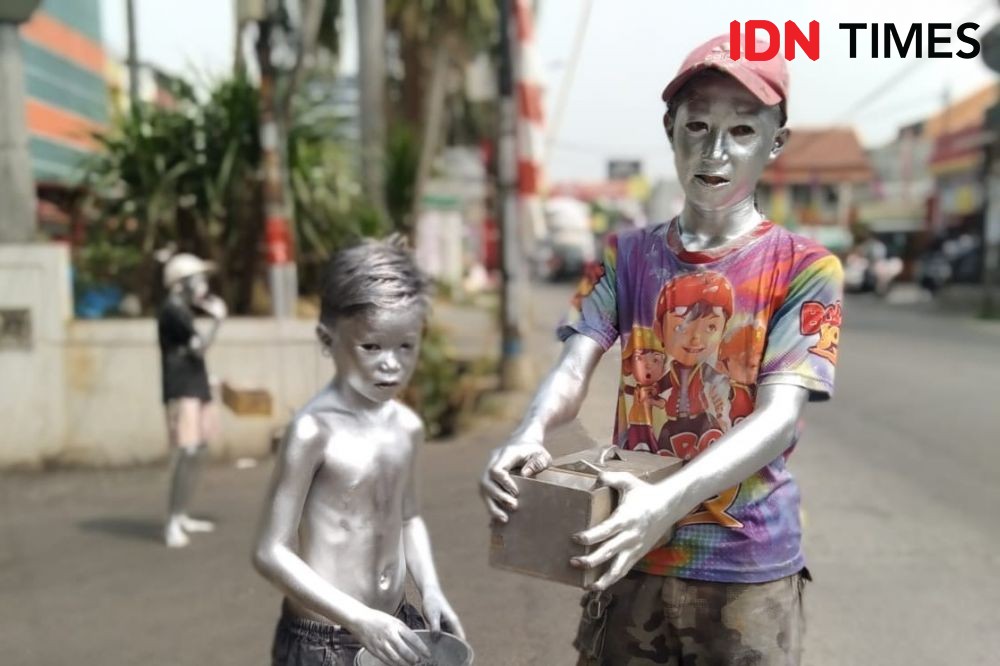 Sisi Lain Manusia Silver yang Menjamur di Palembang