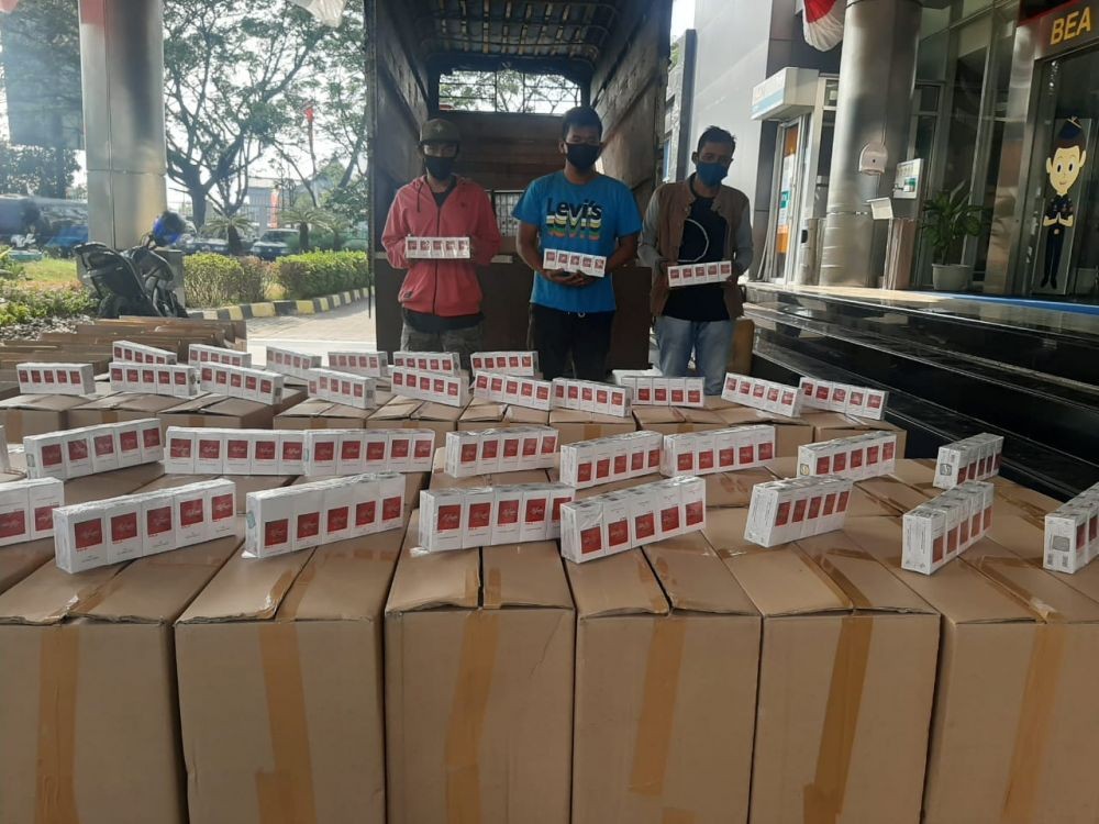 Harga Rokok Naik, Pedagang Mulai Perbanyak Merek Baru